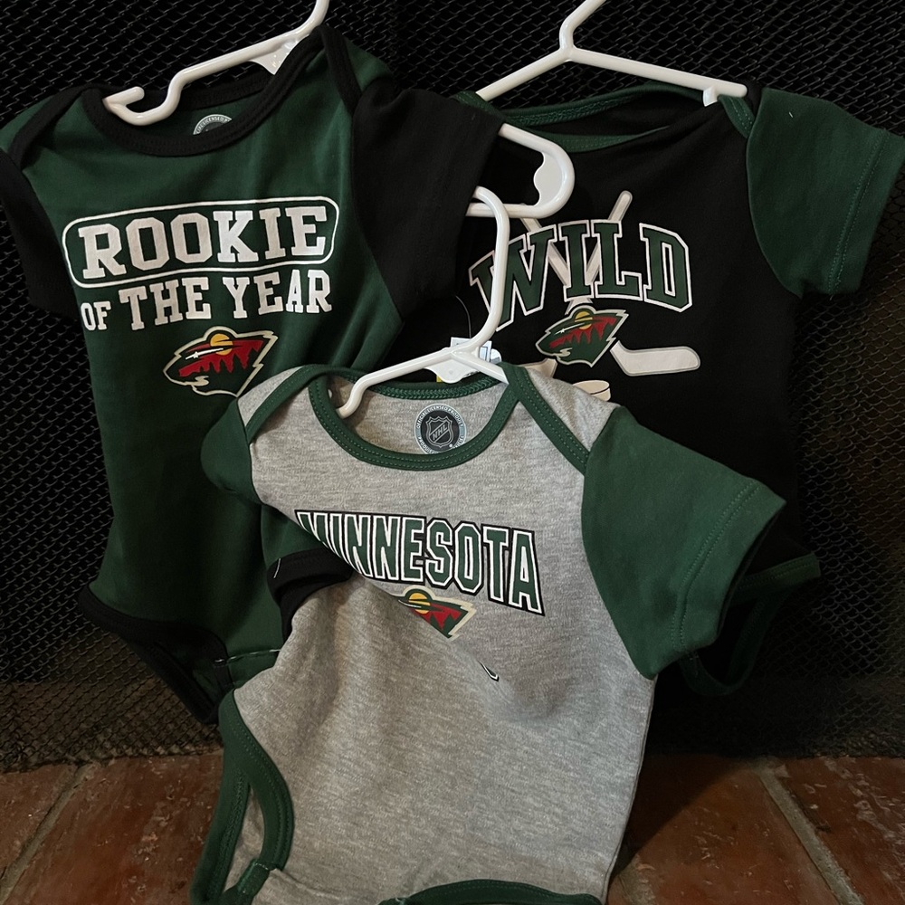 New Minnesota Wild NHL 3-6m set